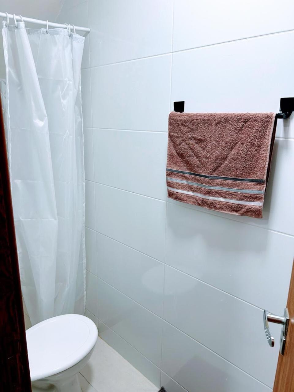 Estudio Novo Bem Equipado سيرا المظهر الخارجي الصورة